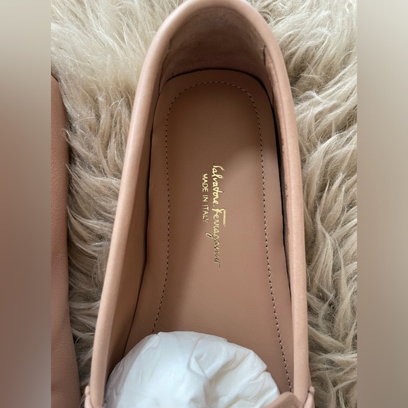 Salvatore Ferragamo Rhinestone Leather Driving Loafers Moccasins Amaretti Blush - Picture 4 of 13